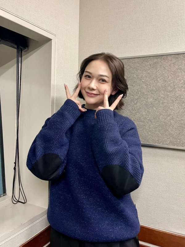 村重杏奈のソロ写真