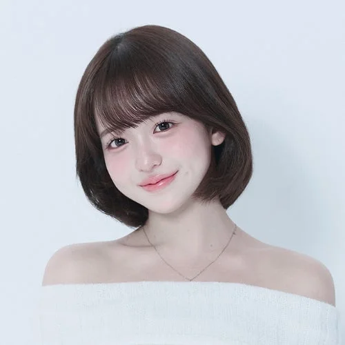 ショートヘアの女性