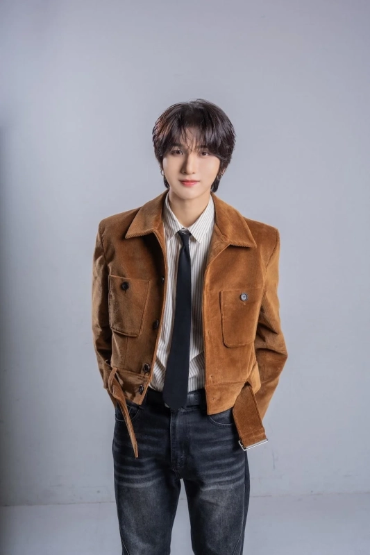 NOWZ ヨンウ ソロ