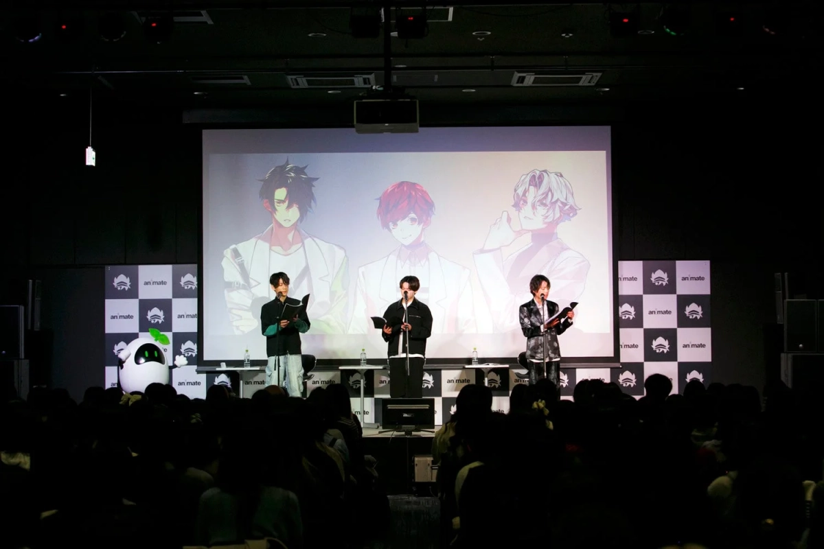 朗読劇中の声優3人