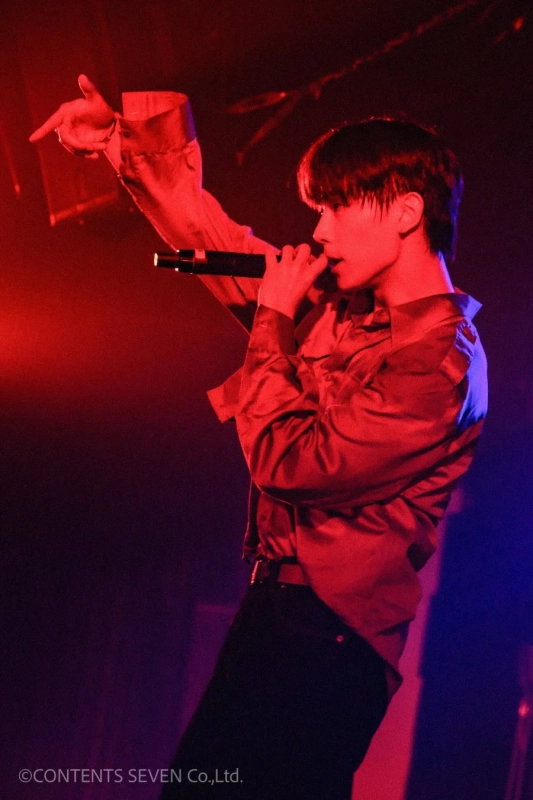 CMDMメンバーのステージパフォーマンス