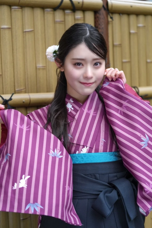 和装で微笑む風見和香さん