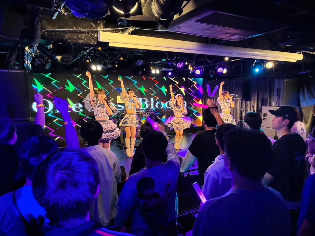 アイドルDAY①のライブパフォーマンス