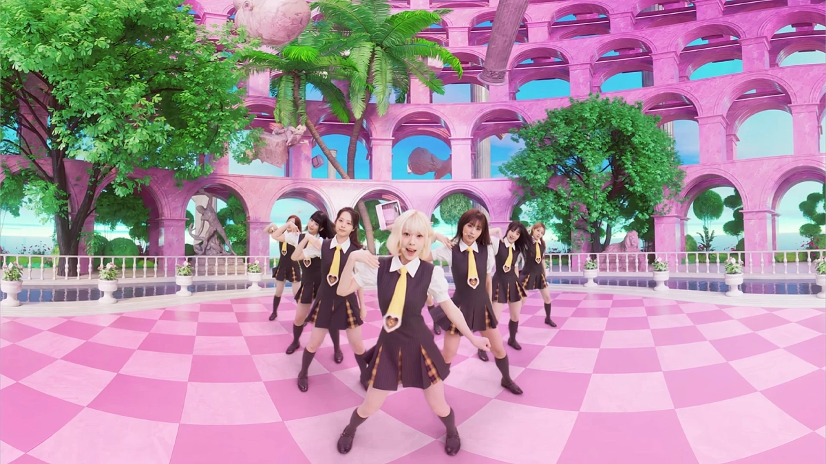 アイドル、女性グループ、ダンス、パフォーマンス、ピンク、ファンタジー、建築、制服、カラフル、ポップ、夢幻的、チェック柄、アーチ、木、プール