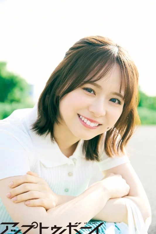 倉野尾成美 白ポロシャツグラビア