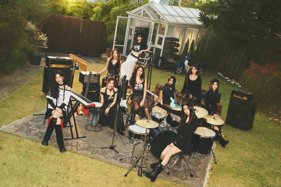 TWICEメンバー集合写真