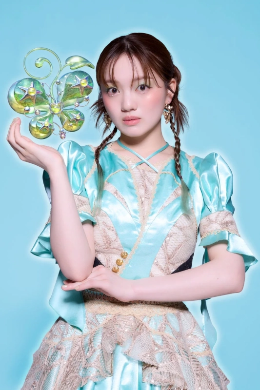 希山愛さんソロショット