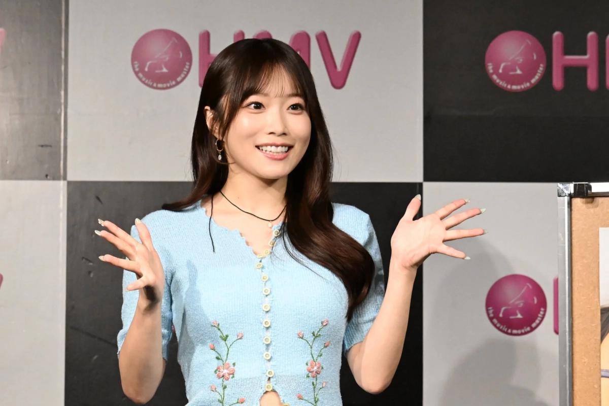 イベントで笑顔を見せる岸みゆさん