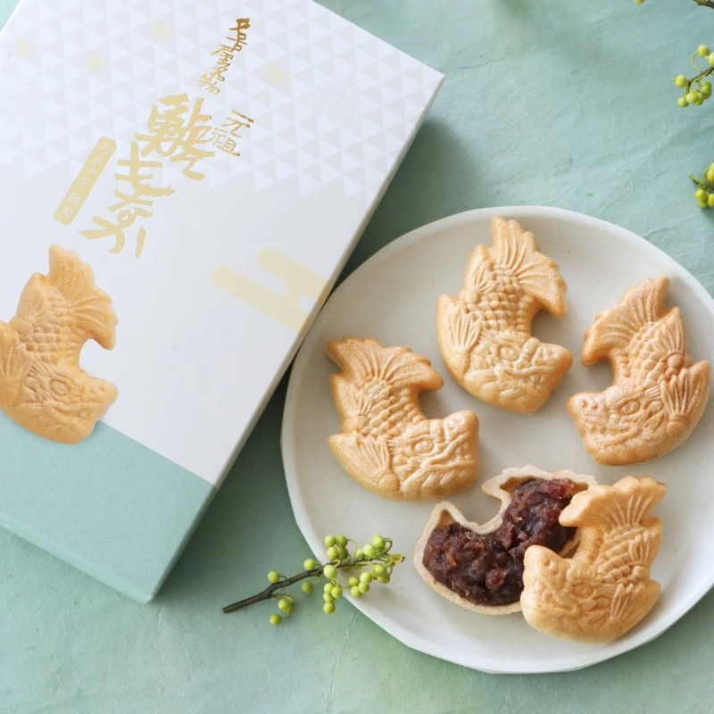 鮎菓子とギフトボックス