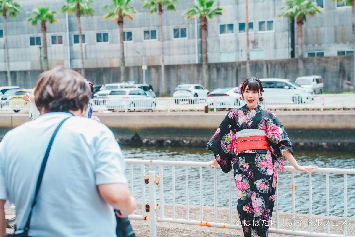 浴衣姿のアイドル