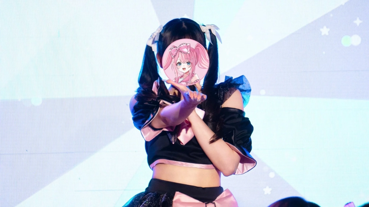 ツインテールの女性アイドル衣装